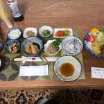 民宿 和ちゃん - 料理写真:夕食は肉魚抜きにして貰いました。