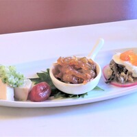 創作中華 一之船入 - 蒸し鶏　クラゲ酢　叉焼と湯葉の和え物　