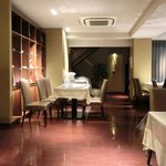 チャイナ 三丁目 - 【'12/12/21撮影】店内のテーブル席の風景です