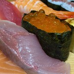 Numadu Uo Gashi Zushi - 大関握り