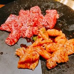 カウハウス - ハラミ（1,870円　税抜）と上ミノ（960円　税抜）