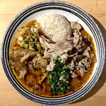 吉田カレー  - 舞茸ビーフカレー 小・松坂ポークの悪魔肉・豚・アチャール