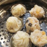 香港麺 新記 - 