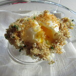 ラ メゾン ドゥ グラシアニ - OEuf トリュフオイルを注入した丹波・婦木農場の平飼い卵とイタリア・アルバ産白トリュフ マッシュルームを使ったピューレ