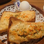 Bikkuri Donki - チーズトースト ドリンクセット440円