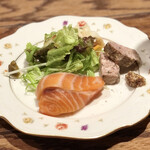 Bistro TATSU - パテドカンパーニュやサーモンなどの前菜