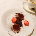 フレンチレストラン キャトル・ヴァン - 