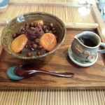 みつばち - 杏豆かん（小豆トッピング）