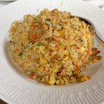 Banri rou - 焼き飯　パラパラタイプながら米粒はもっちり