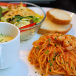 フラクタル - ランチプレートセット（小海老のトマトクリームスパゲッティ）1,180円）