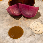 Terroir愛と胃袋 - 赤蕪の塩釜焼き<クレイジーファーム石毛さんの愛真紅>