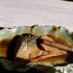 さん味 - 日替わり定食の煮魚　鯖の味噌煮