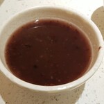 海底撈火鍋 - 何やら甘い飲み物(余り甘くない、お汁粉風)