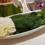 海底撈火鍋 - 野菜が盛り合わせ