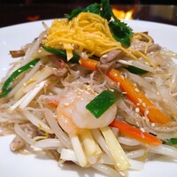 萬珍樓 本店 - 広東式焼きビーフン
