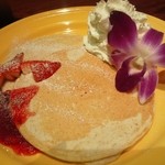 ハワイアンパンケーキ(ストロベリー)