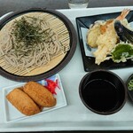 馬鹿値食堂 - 上からね。