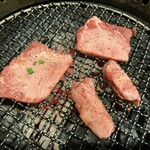 炭火焼肉　じもんじゅ - 