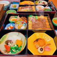 京都吉兆 松花堂店 - 松花堂弁当　