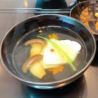 京都吉兆 松花堂店 - 御椀　筋荒の椀