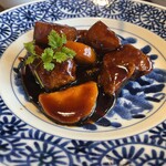 中華香彩JASMINE - 根菜入り熟成黒酢の特製酢豚