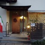 トラットリア カンパーナ ジロウマル - 外観