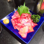 三酉屋 - 鯨ベーコン858円