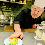 仁修樓 - ◎蟹まんじゅうの頭を押していくと。。。。