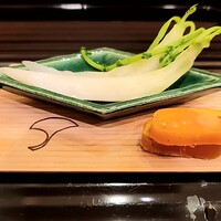 馬車道 大かわ - カラスミ！と青み大根