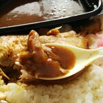 すき家 - 「ほろほろチキンカレー大盛」チキン、ルー合体