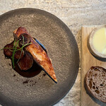 ad hoc  - ◆岩手県ほろほろどりの胸肉
      和田牛蒡ペコロス　エスプレッソと赤ワインの「ジュ』ソース　エスプレッソパウダー　エルバステラ