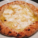 ヴィーコロ - クワトロフォルマッジオ（2,640円）