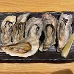 酒菜亭 喜八 - 至宝牡蠣です。
