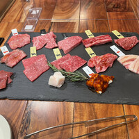熟成和牛焼肉エイジング・ビーフ 横浜店 - 盛り合わせ