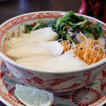 ASIAN DINING SEANA - 蒸し鶏とたっぷり野菜のフォー