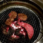 焼肉・しゃぶしゃぶ 肉の鶴々亭 - 