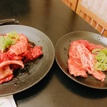 Yakiniku Ishibi - 左が大盛り右が麺とのセット^ - ^