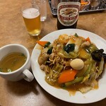 南海飯店 - かたい焼ソバ＋瓶ビール