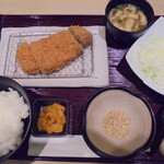 Tonkatsu Tadumura - オーダーしたロースカツ定食