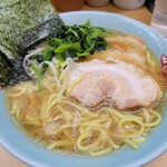 横浜ラーメン 町田家 - 