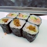 一鮨 - 巻物（ひもきゅう、干瓢）