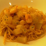 トラットリア フィオリトゥーラ - 201212　Fioritura　【おまけ】日替りパスタ（1000円）海老と大根のアンチョビオイルソース