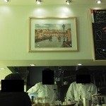 トラットリア フィオリトゥーラ - 201212　Fioritura　座席より（正面）若いスタッフたち