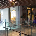 トラットリア フィオリトゥーラ - 201212　Fioritura　エレベーターを下りると・・・すぐお店がありますよ(゜o゜)♪