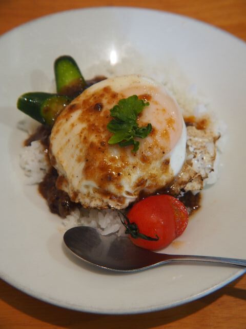 Magi Cafe Kona Style of Aloha!