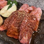 川崎名物 炭火焼肉 食道園 - 右側部分