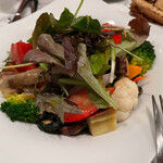 PIZZERIA CAPOLI - シェフの気まぐれサラダ