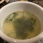 川崎名物 炭火焼肉 食道園 - ワカメスープはちょっとしょっぱかった