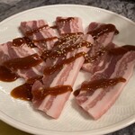 川崎名物 炭火焼肉 食道園 - 大好きな！豚カルビ
