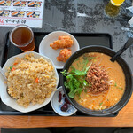 中華居酒屋 餃子房 八福 - 麺餃子セット　800円